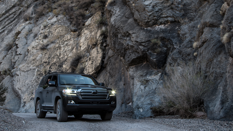Illustration for article titled The 2018 Toyota Land Cruiser Bends The World To Its Will